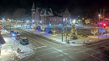 Weather camera view of City of Connersville.