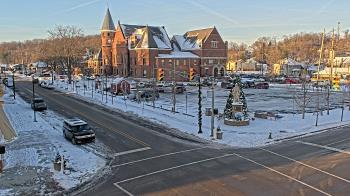 Weather camera view of City of Connersville.