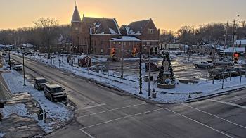 Weather camera view of City of Connersville.