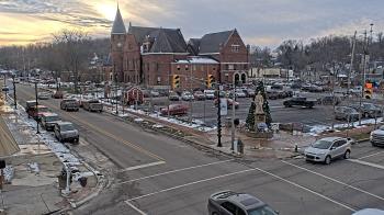 Weather camera view of City of Connersville.