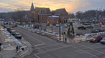 Weather camera view of City of Connersville.