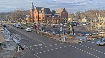 Weather camera view of City of Connersville.