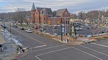Weather camera view of City of Connersville.