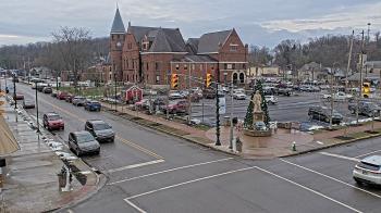Weather camera view of City of Connersville.