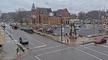 Weather camera view of City of Connersville.