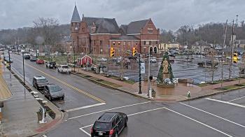 Weather camera view of City of Connersville.
