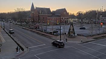 Weather camera view of City of Connersville.