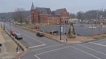 Weather camera view of City of Connersville.