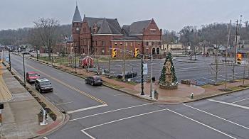 Weather camera view of City of Connersville.