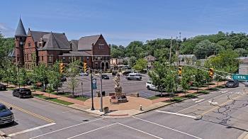 Weather camera view of City of Connersville.