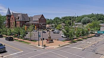 Weather camera view of City of Connersville.