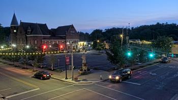 Weather camera view of City of Connersville.