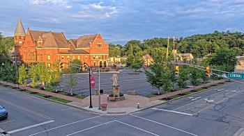 Weather camera view of City of Connersville.