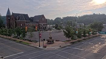 Weather camera view of City of Connersville.