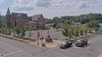 Weather camera view of City of Connersville.