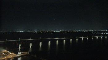 Weather camera view of Edison Grand tower 350 ft elev..