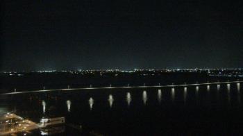 Weather camera view of Edison Grand tower 350 ft elev..