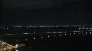 Weather camera view of Edison Grand tower 350 ft elev..