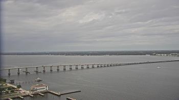 Weather camera view of Edison Grand tower 350 ft elev..