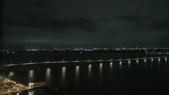 Weather camera view of Edison Grand tower 350 ft elev..