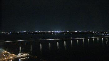 Weather camera view of Edison Grand tower 350 ft elev..