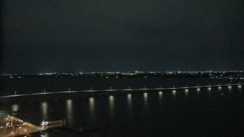 Weather camera view of Edison Grand tower 350 ft elev..