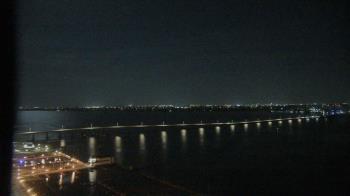 Weather camera view of Edison Grand tower 350 ft elev..