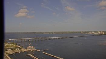 Weather camera view of Edison Grand tower 350 ft elev..