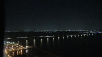 Weather camera view of Edison Grand tower 350 ft elev..