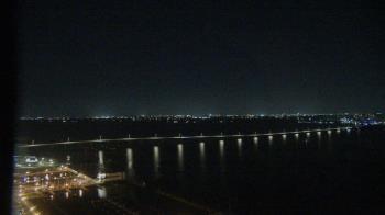 Weather camera view of Edison Grand tower 350 ft elev..