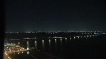 Weather camera view of Edison Grand tower 350 ft elev..