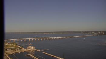 Weather camera view of Edison Grand tower 350 ft elev..