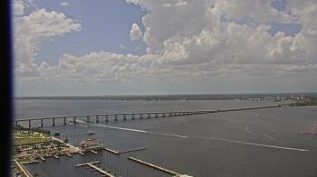 Weather camera view of Edison Grand tower 350 ft elev..