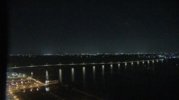 Weather camera view of Edison Grand tower 350 ft elev..