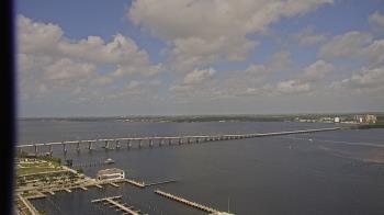 Weather camera view of Edison Grand tower 350 ft elev..