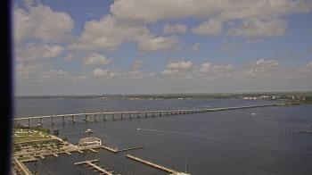 Weather camera view of Edison Grand tower 350 ft elev..