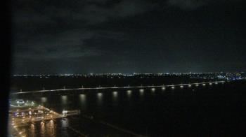 Weather camera view of Edison Grand tower 350 ft elev..