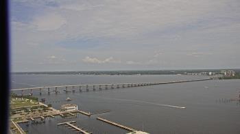 Weather camera view of Edison Grand tower 350 ft elev..