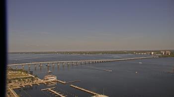 Weather camera view of Edison Grand tower 350 ft elev..