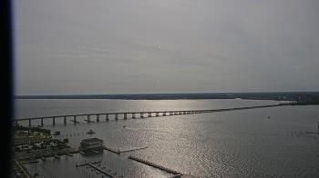 Weather camera view of Edison Grand tower 350 ft elev..