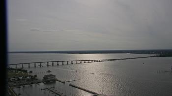 Weather camera view of Edison Grand tower 350 ft elev..