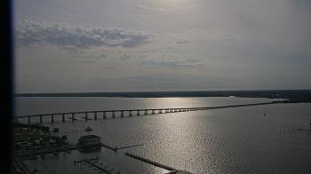 Weather camera view of Edison Grand tower 350 ft elev..