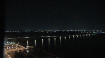 Weather camera view of Edison Grand tower 350 ft elev..