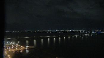 Weather camera view of Edison Grand tower 350 ft elev..