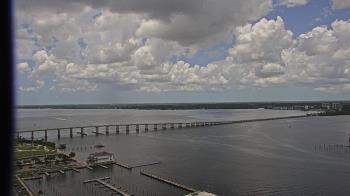 Weather camera view of Edison Grand tower 350 ft elev..