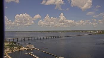 Weather camera view of Edison Grand tower 350 ft elev..