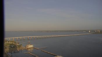 Weather camera view of Edison Grand tower 350 ft elev..