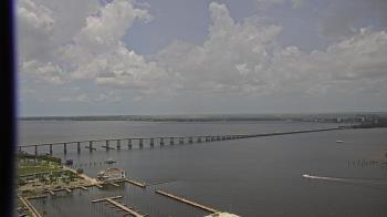 Weather camera view of Edison Grand tower 350 ft elev..