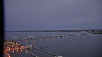 Weather camera view of Edison Grand tower 350 ft elev..