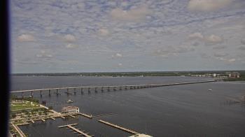 Weather camera view of Edison Grand tower 350 ft elev..